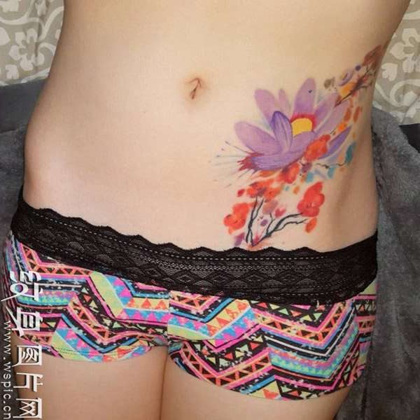 女人纹身欣赏，惊艳绝伦的最新流行纹身图案