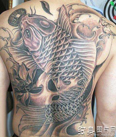 鱼纹身图案大全欣赏，寓意吉祥招财的好选择