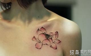 好看的锁骨花纹身图片欣赏，唯美花朵与性感锁骨的结合
