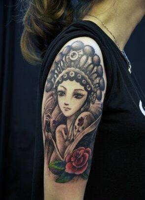 手臂花旦纹身图案，男人女人都爱的花旦纹身