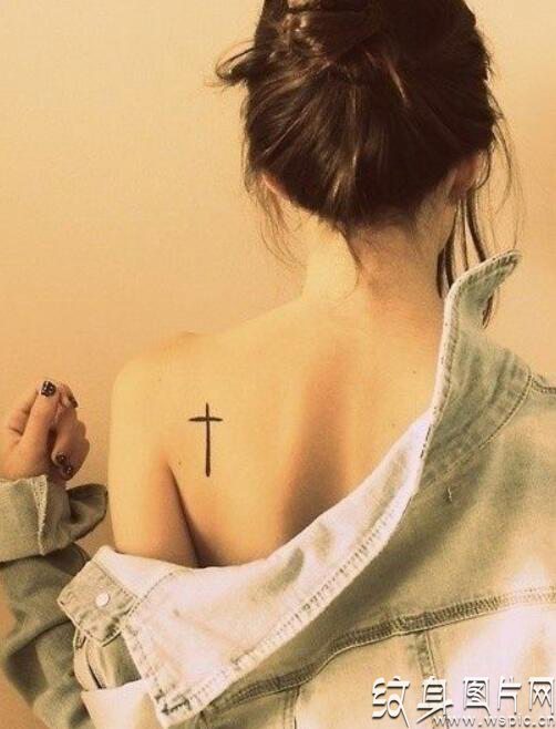 个性十字架纹身图案，最佳男女纹身新选择