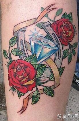 象征爱情的美丽花朵，玫瑰花纹身图案欣赏