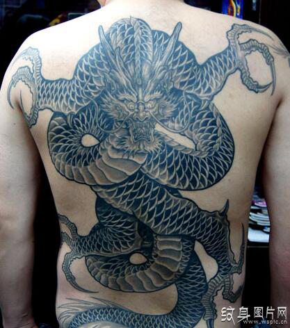 霸气威猛的龙纹身图案，江湖大佬身份的象征