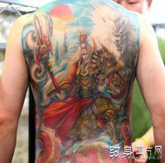 仙界之中的高帅富，满背二郎神纹身图案欣赏