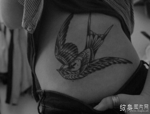 燕子纹身图案欣赏，2018最佳的纹身设计与意义