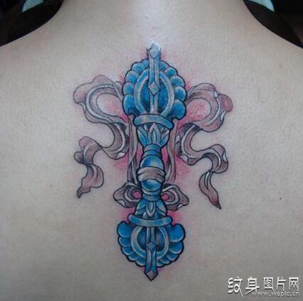 降魔杵纹身图案欣赏，藏传佛教密宗法器之一