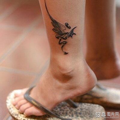  女生脚脖纹身图案欣赏，小巧而精致的可爱纹身
