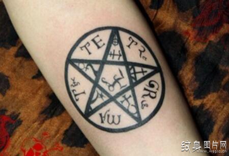 五芒星纹身图案欣赏，神秘的宗教和巫术符号