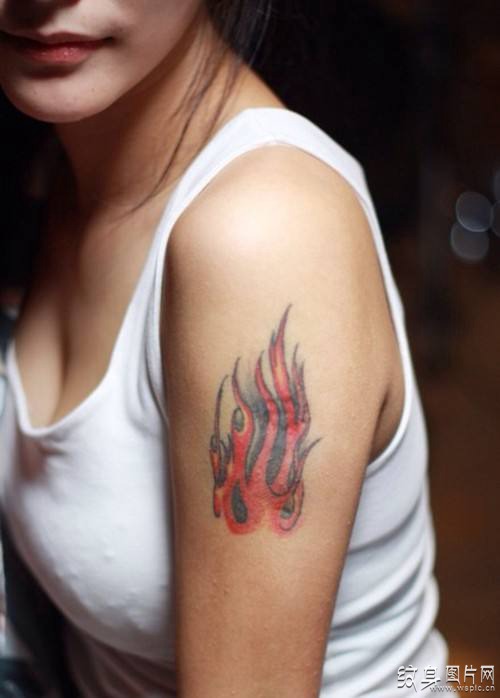 个性火焰纹身图案欣赏，易学命理也可以运用到纹身之中