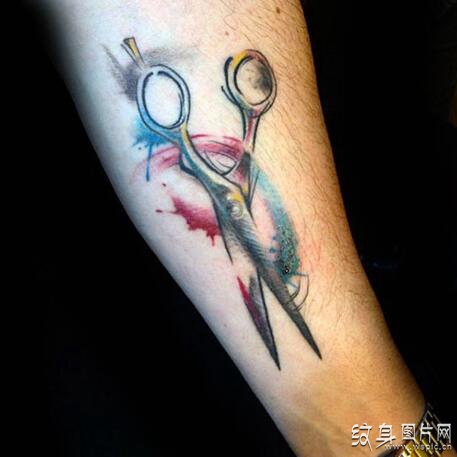 欧美炫酷纹身设计风格，个性剪刀纹身图案欣赏