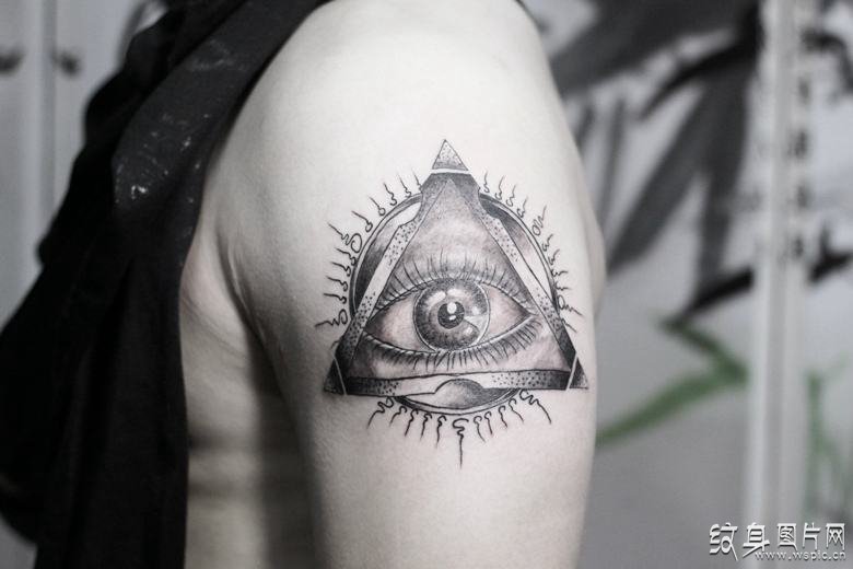 全知之眼纹身图案欣赏，被称为上帝之眼的神秘符号