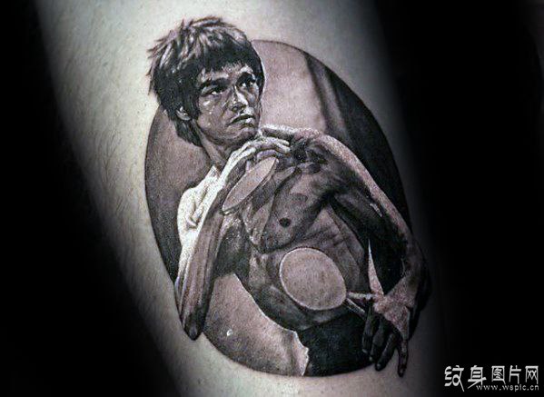 李小龙纹身图案欣赏，中国武术的推广者