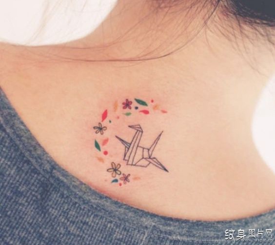千纸鹤纹身图案及寓意 源自日本的古老传说故事