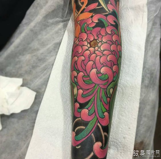 日式传统菊花纹身及手稿 震撼人心的设计与意义