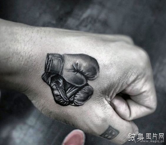 手臂拳击手套纹身欣赏 最具力量的纹身设计