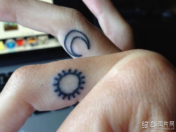 手上纹身图案欣赏 精致可爱的小纹身设计