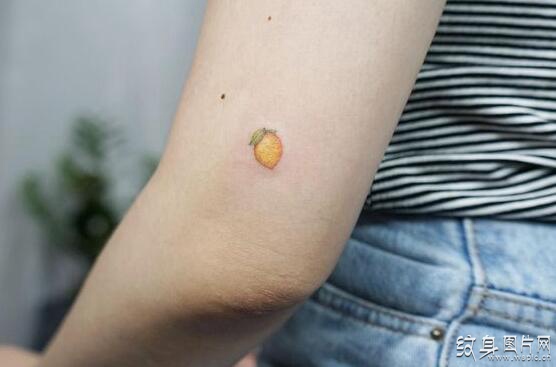 橙子纹身图案欣赏 极简风格的水果纹身设计