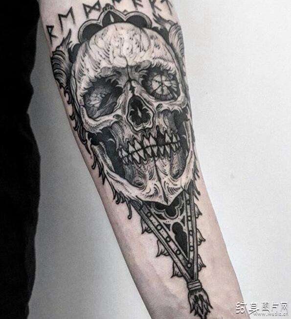 哥特式纹身图案欣赏 恐怖黑暗的纹身风格设计