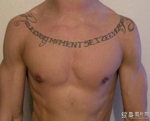 男生锁骨纹身图案欣赏 时尚潮男的个性选择