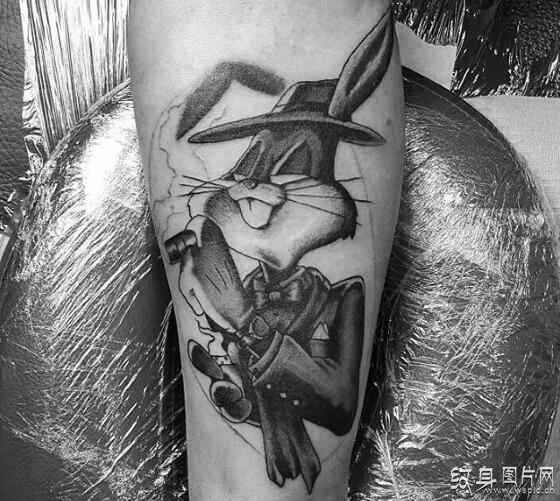 兔八哥纹身图案欣赏 致敬经典卡通人物
