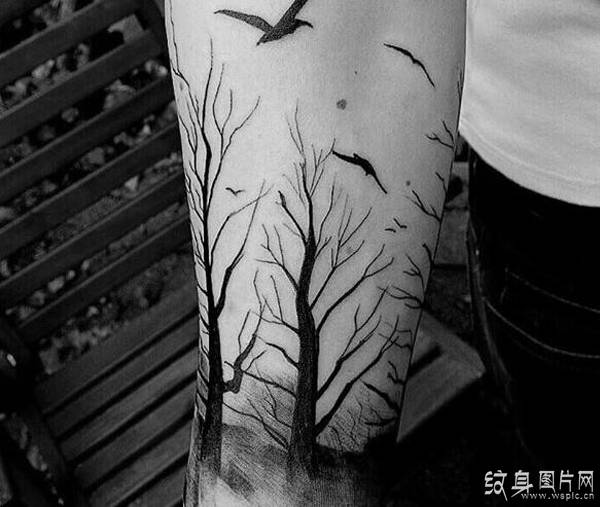 森林纹身图案欣赏 震撼人心的黑白设计理念