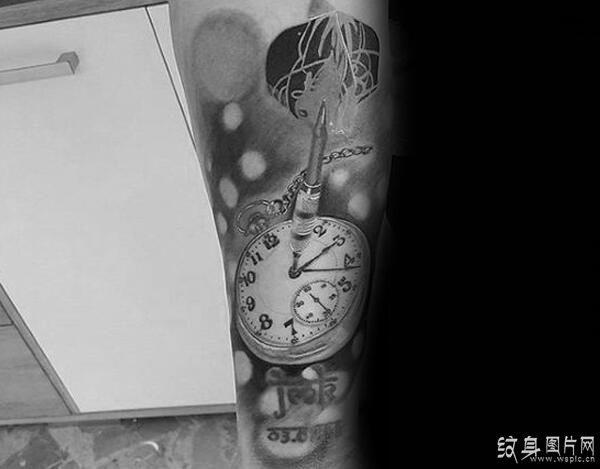 飞镖纹身图案欣赏 具有运动理念的纹身设计