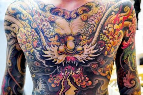 霸气威猛的龙纹身图案，江湖大佬的身份象征