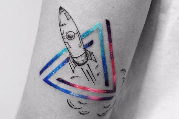 个性火箭纹身及手稿 充满想象的图案设计