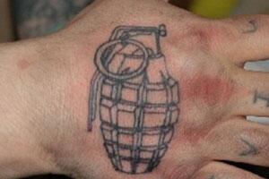 男性手雷纹身图案欣赏 与众不同的炸弹图案