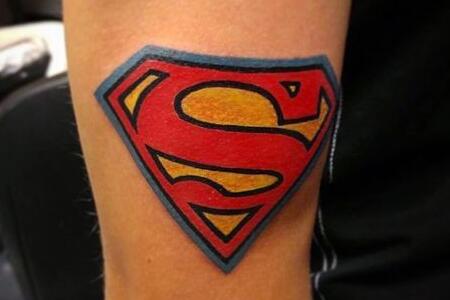 超人纹身图案欣赏 欧美流行动漫纹身设计