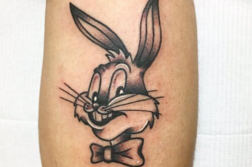 兔八哥纹身图案欣赏 致敬经典卡通人物