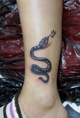 蛇纹身图片