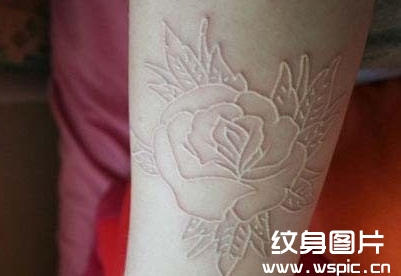 鸽子血纹身什么时候会出现