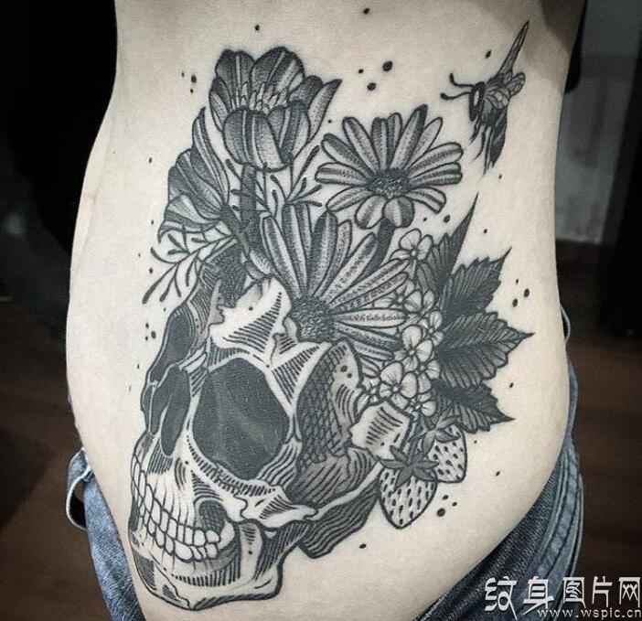 骷髅头纹身，死亡和重生的双重象征