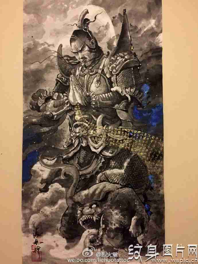 满背二郎神纹身图案欣赏，彰显男儿霸气本色
