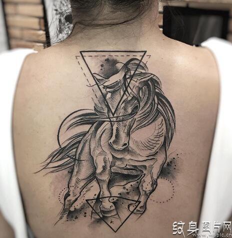 动物纹身图案欣赏，不同的动物象征着不同的意义