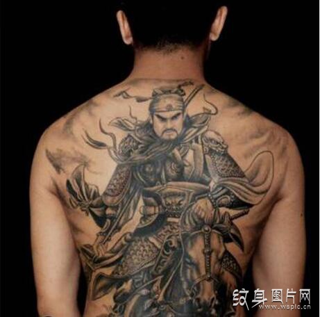 三国五虎将之首，满背关公纹身图案欣赏