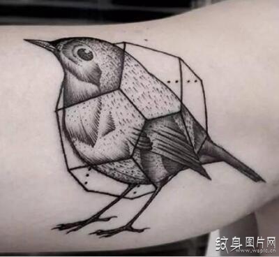 黑灰纹身图案精选，适应各种风格的经典纹身