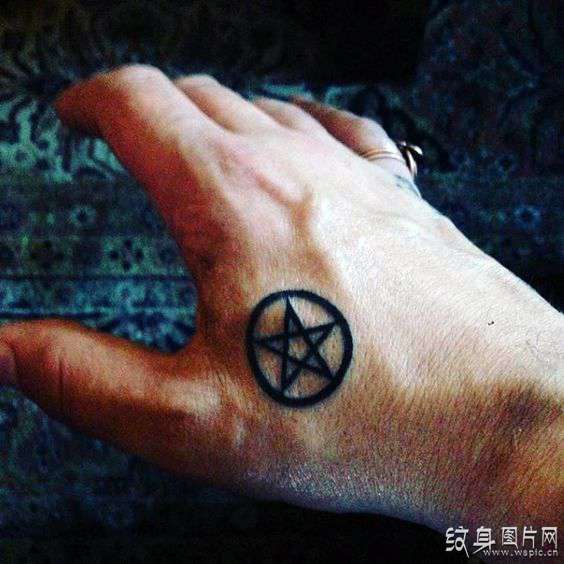 五芒星纹身图案欣赏，神秘的宗教和巫术符号