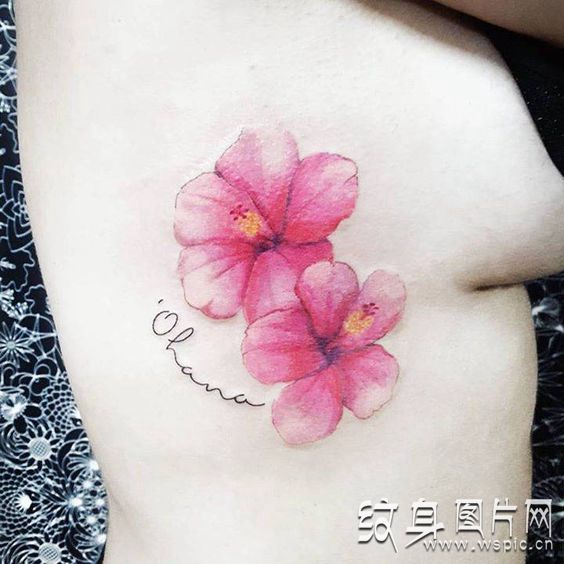 最迷人的鲜花设计之一 芙蓉花纹身图案欣赏