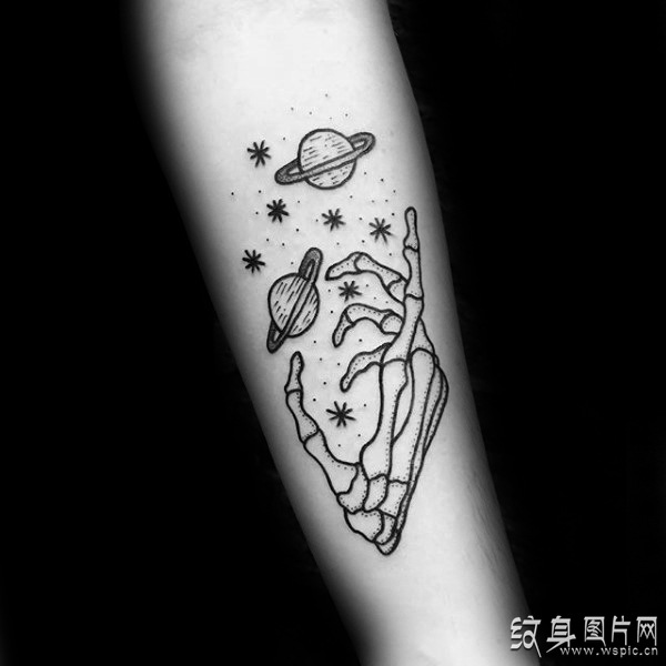 男性手骨纹身及手稿欣赏 另类纹身的设计体验