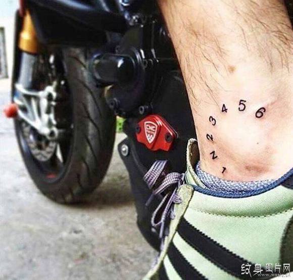 摩托车纹身图案欣赏 创意十足的个性设计
