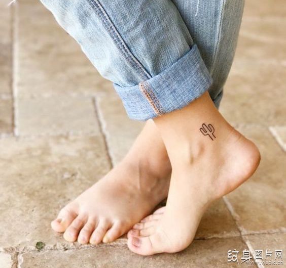 仙人掌纹身图案及意义 可爱的小清新风格设计