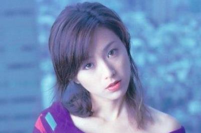 酒井法子纹身秘密，清纯人设崩塌