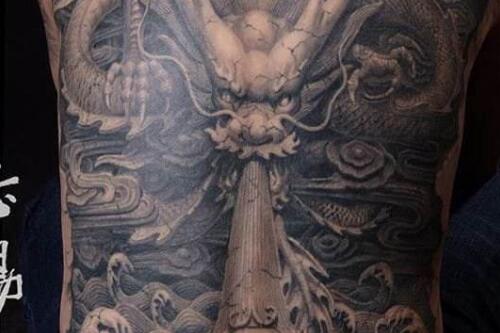 龙纹身图片欣赏，盘点各式各样的龙纹身图案
