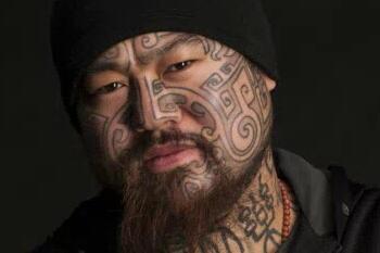 纹身达人陈天骄 中国纹面第一人